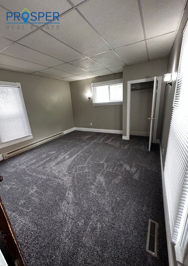 Building Photo - FA908X