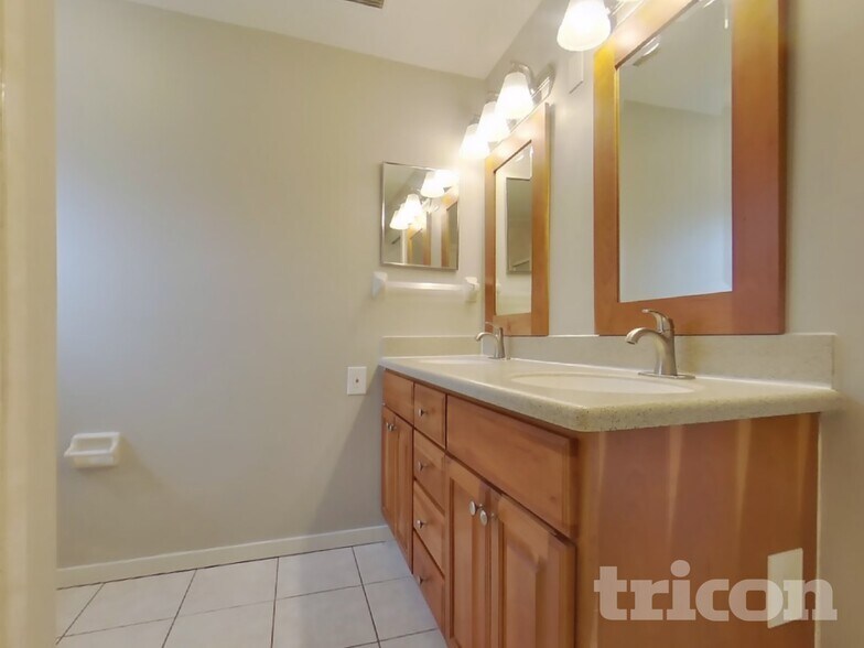 Building Photo - 316 E Citrus St