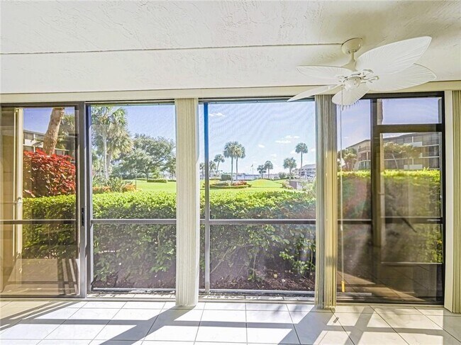 Building Photo - 1821 Mooringline Dr