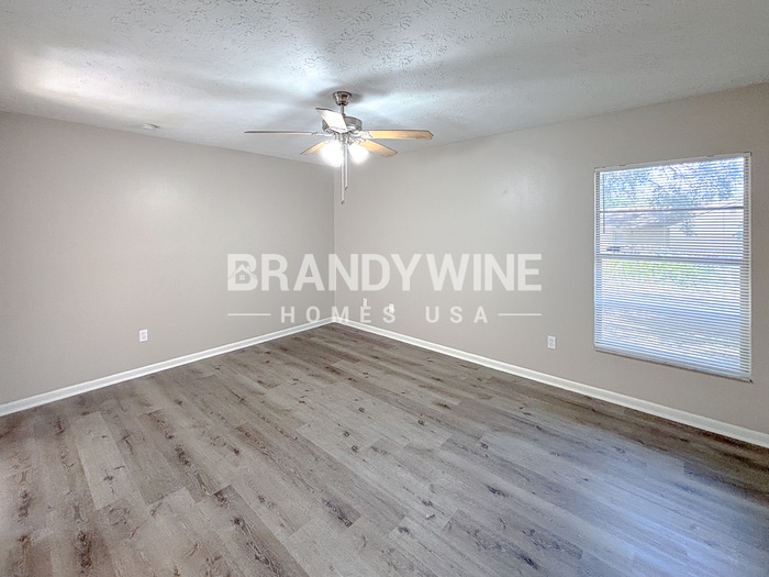 Building Photo - 2712 Mnr Hl Dr