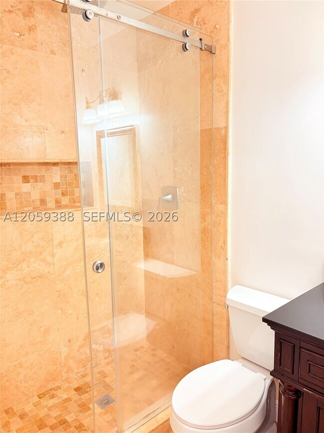 Building Photo - 1581 SW 106th Ave