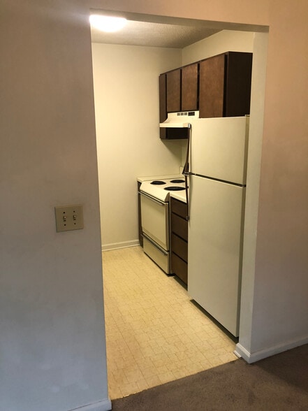 Building Photo - 703 S Chapman St