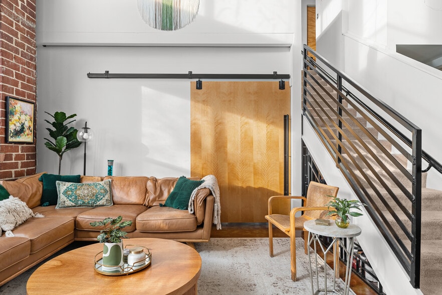 Building Photo - 195 Arizona Ave NE