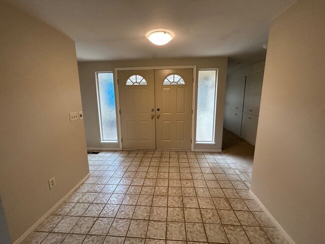 Building Photo - Charming 3bd/2ba Golf Course in Oakmont!