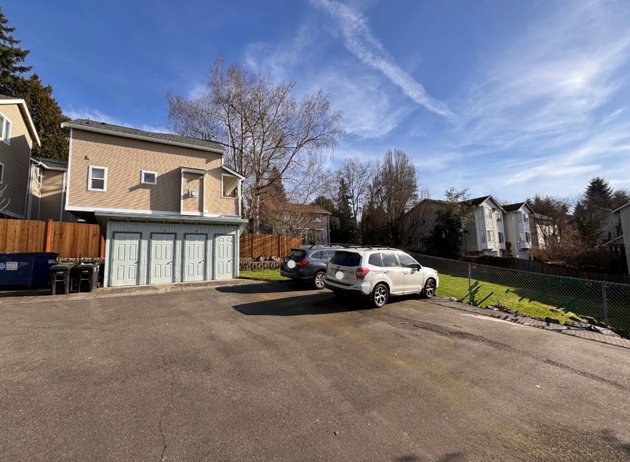 Building Photo - 12746 35th Ave NE