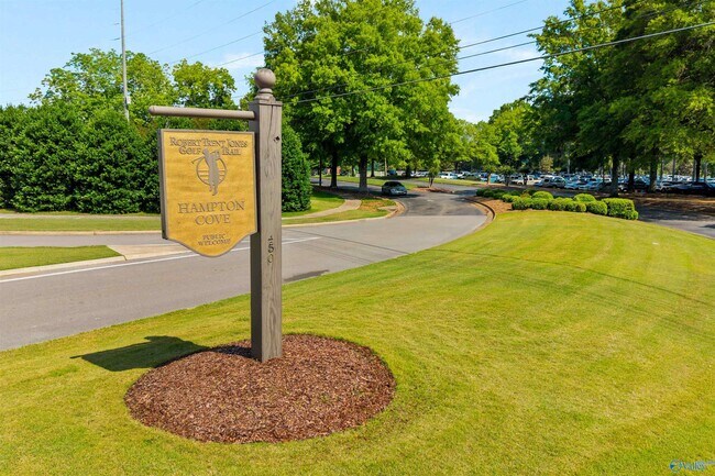 Building Photo - 3013 Mallard Point Dr SE