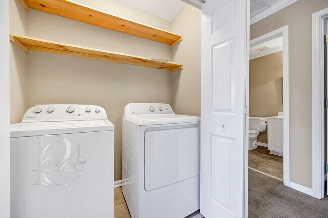 Building Photo - CHARMING HOME IN IRMO'S ASHFORD NEIGHBORHOOD