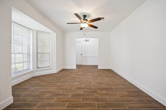 Building Photo - 12315 Whittington Dr