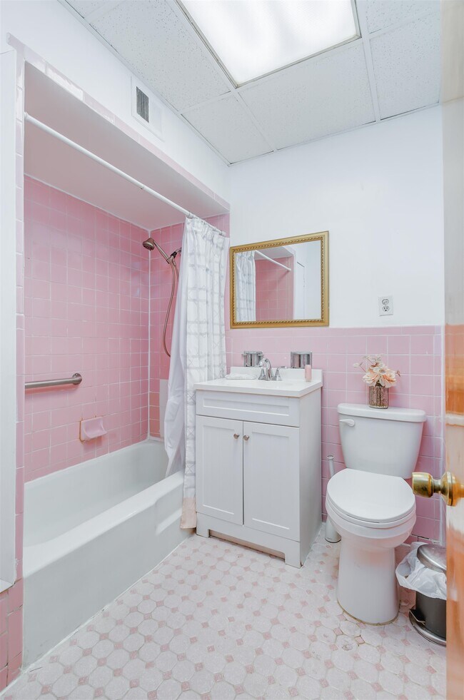 Building Photo - 1234A John F. Kennedy Blvd