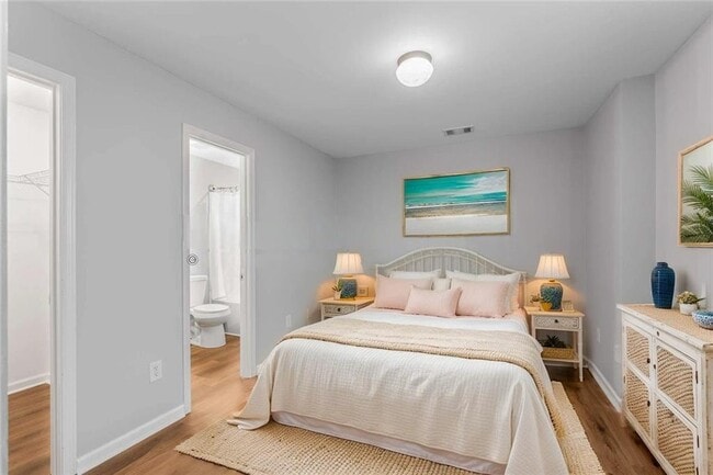 Building Photo - 1040 Liberty Pkwy NW