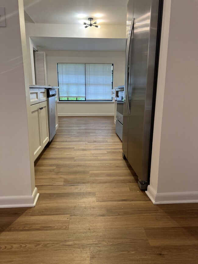 Building Photo - 626 Georgia Ave