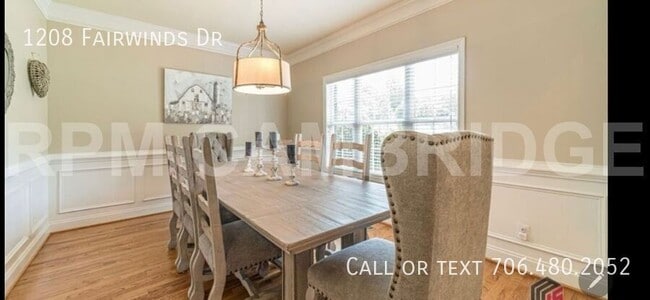Building Photo - 1208 Fairwinds Dr