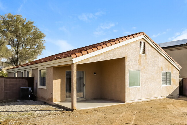 Building Photo - 21759 W Cocopah St