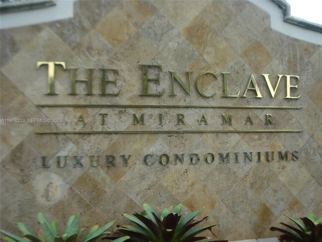 Building Photo - 2031 Renaissance Blvd