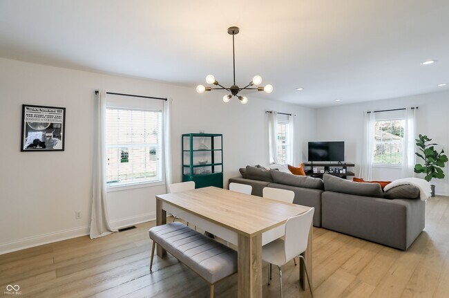 Building Photo - 1306 S East St