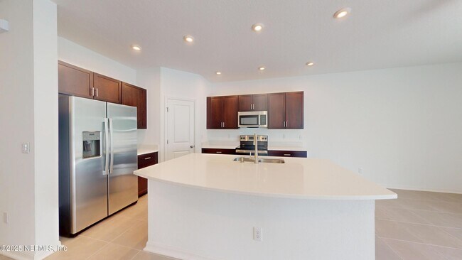 Building Photo - 358 Annies Pl