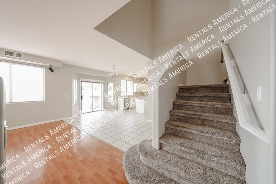 Building Photo - 14605 W Verde Ln