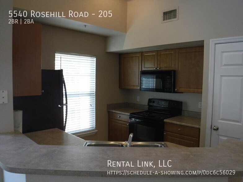 Building Photo - 5540 Rosehill Rd
