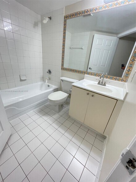 Building Photo - 155 NW 96th Ter