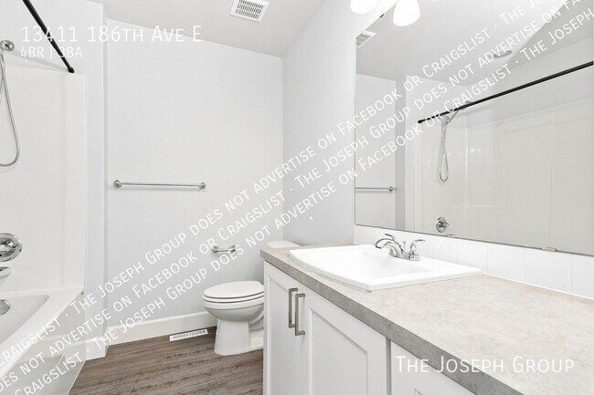 Building Photo - 13411 186th Ave E