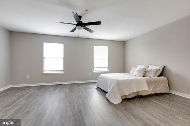 Building Photo - 306 Roff Point Dr
