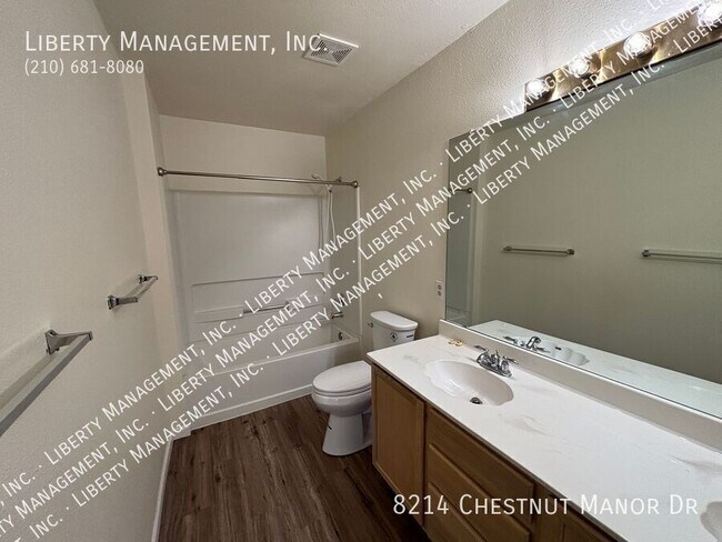 Building Photo - 8214 Chestnut Manor Dr