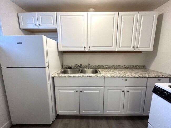 Building Photo - Unbeatable Value in Old Town Fort Collins!