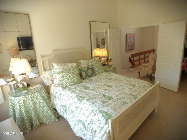 Building Photo - 10017 E Mountain View Rd