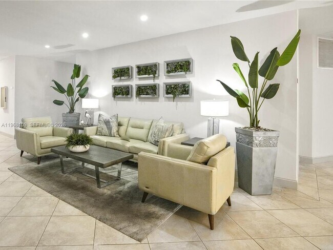 Building Photo - 1301 River Reach Dr