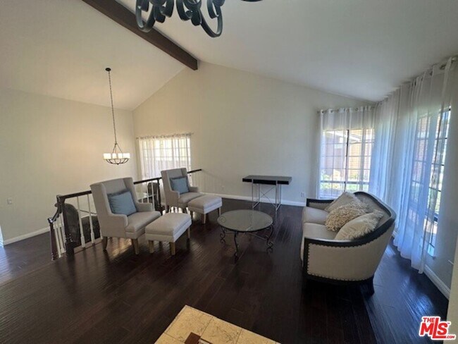 Building Photo - 6501 Bradley Pl