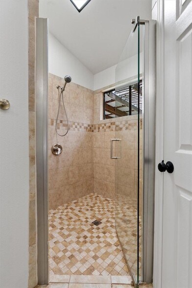 Building Photo - 2419 Ashley Way