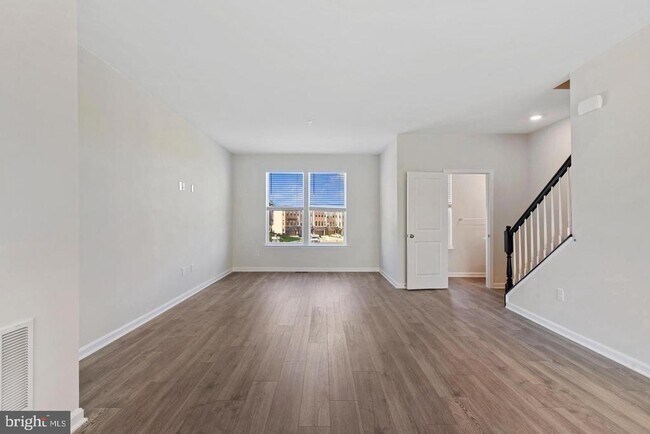 Building Photo - 418 Carroll Walk Ave