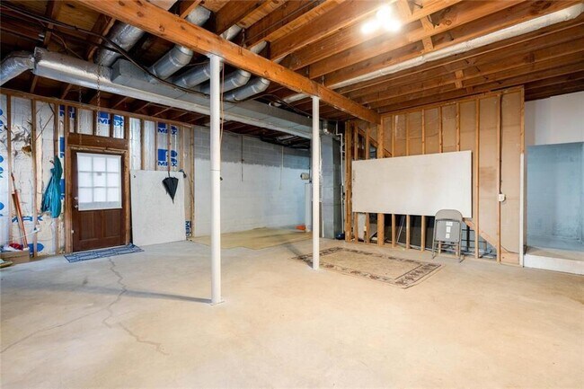 Building Photo - 1049 Seven Springs Cir NE