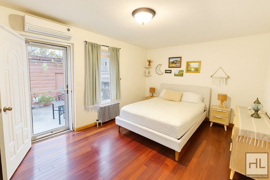 Building Photo - Beautiful 1-Bedroom Apartment with Private...