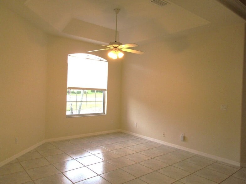 Building Photo - 1804 Abbeyridge Dr