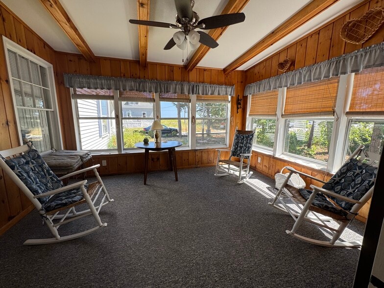 Building Photo - 72 Oceanside Dr