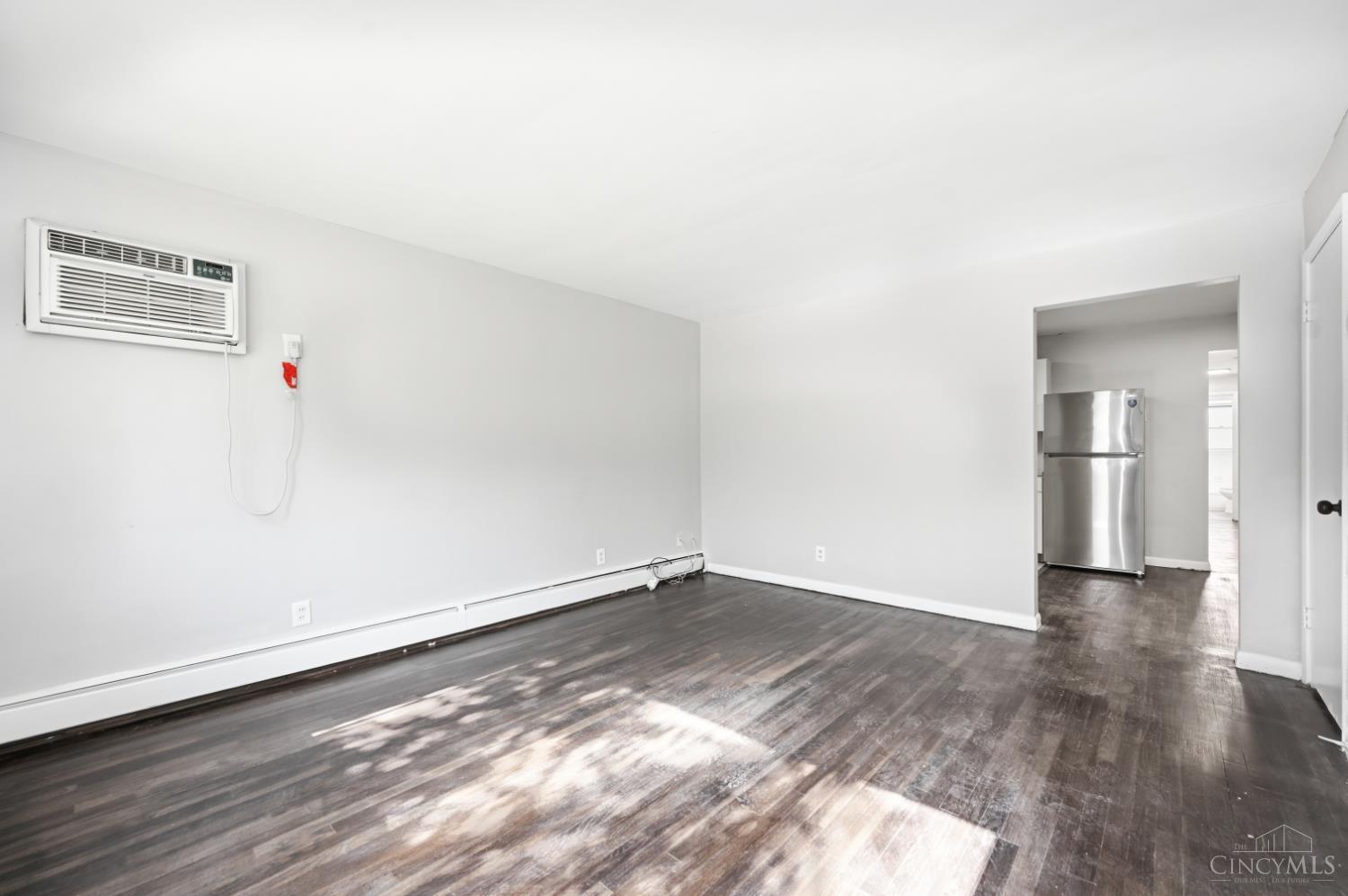 Building Photo - 6155 Ridge Ave
