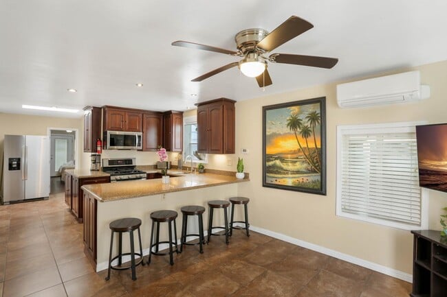 Building Photo - 824 Rockaway Ct