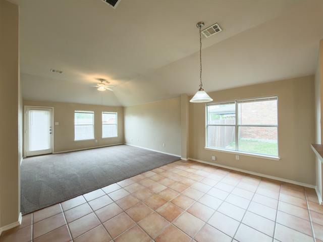 Building Photo - 102 Galloping Trail