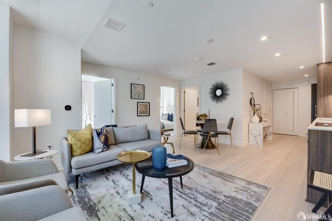 Building Photo - 280 Spear St