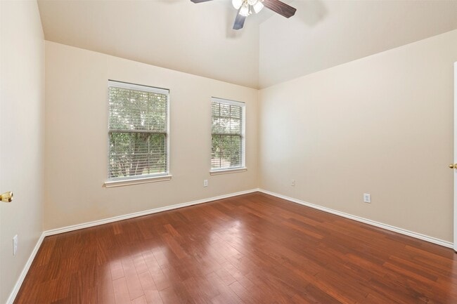Building Photo - 7218 Broadelm Dr