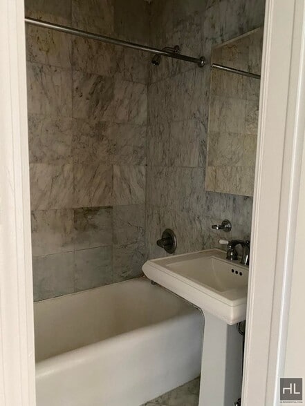 Building Photo - SECOND AVENUE