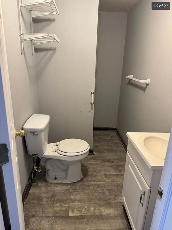 Building Photo - 1602 N Bouvier St