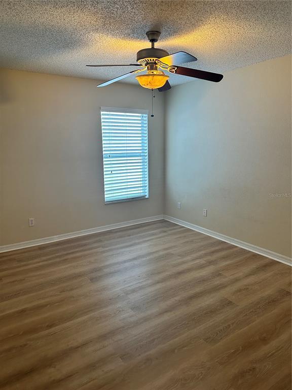 Building Photo - 153 Walnut Crest Run