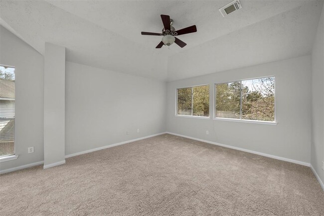 Building Photo - 16935 Valley Palms Dr