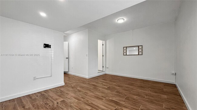 Building Photo - 7995 SW 140th Terrace