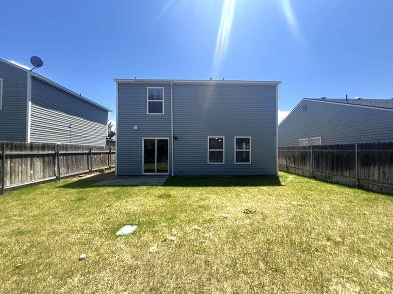 Building Photo - 9656 W Shelborne Dr