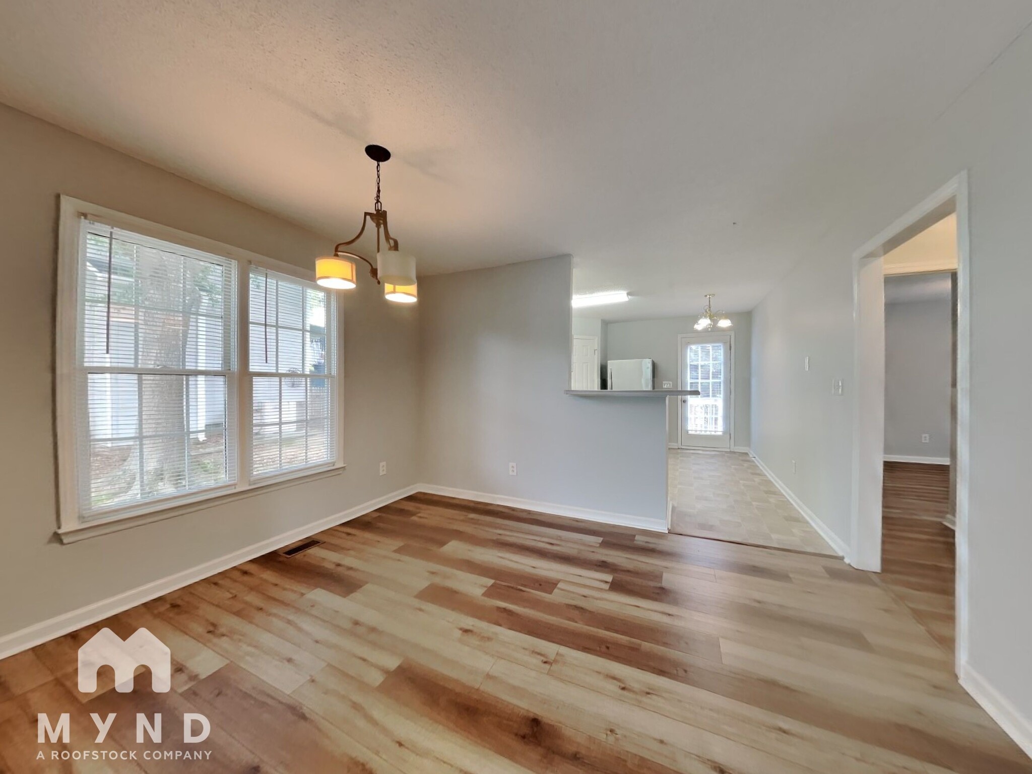Building Photo - 1937 Indianwood Ct