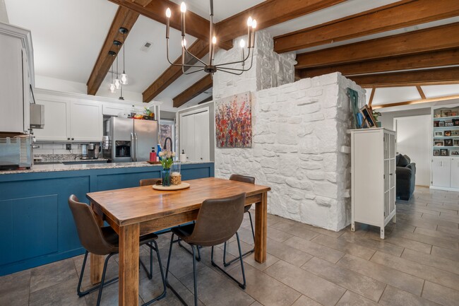 Building Photo - 158 Arlington Dr