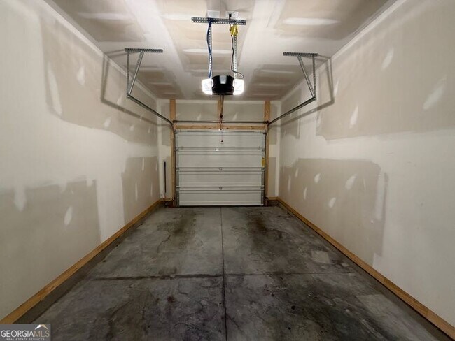 Building Photo - 3520 Condor Ct